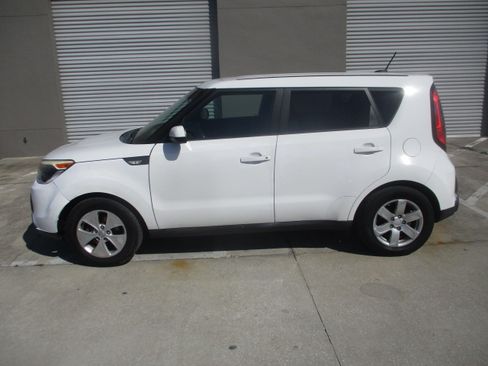 Used 2014 Kia Soul image 1