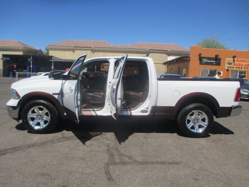 Used 2014 RAM 1500 4x4 Crew Cab Longhorn image 4