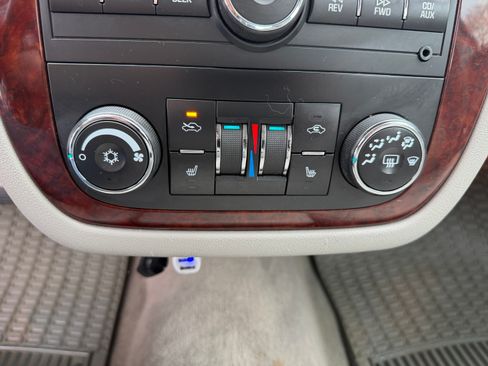 Used 2007 Chevrolet Impala LT FWD image 9