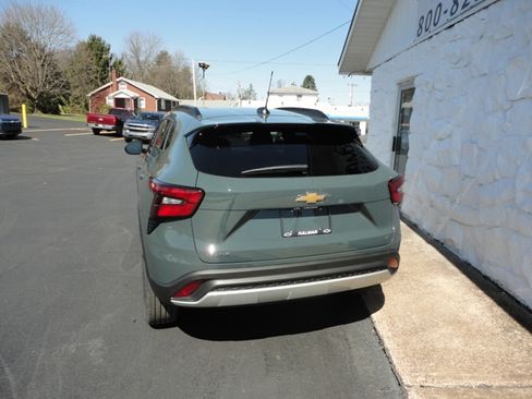 New 2026 Chevrolet Trax LT FWD image 10
