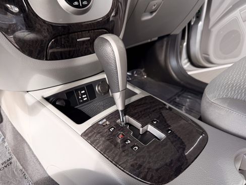 Used 2009 Hyundai Santa Fe GLS image 12