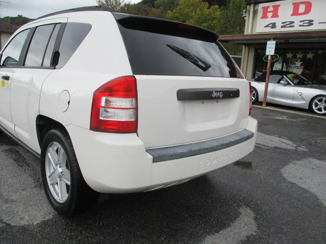 Used 2007 Jeep Compass 2WD Sport image 13