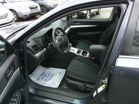 Used 2014 Subaru Legacy 2.5i image 7