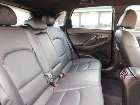 Used 2019 Hyundai Elantra GT N Line image 19