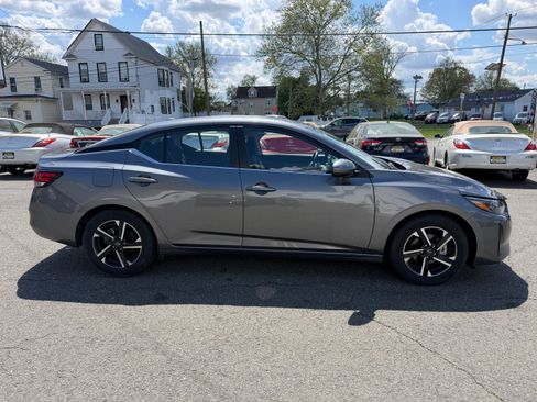 Used 2025 Nissan Sentra SV image 25
