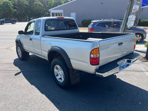 Used 2004 Toyota Tacoma 4x4 Xtracab V6 image 7