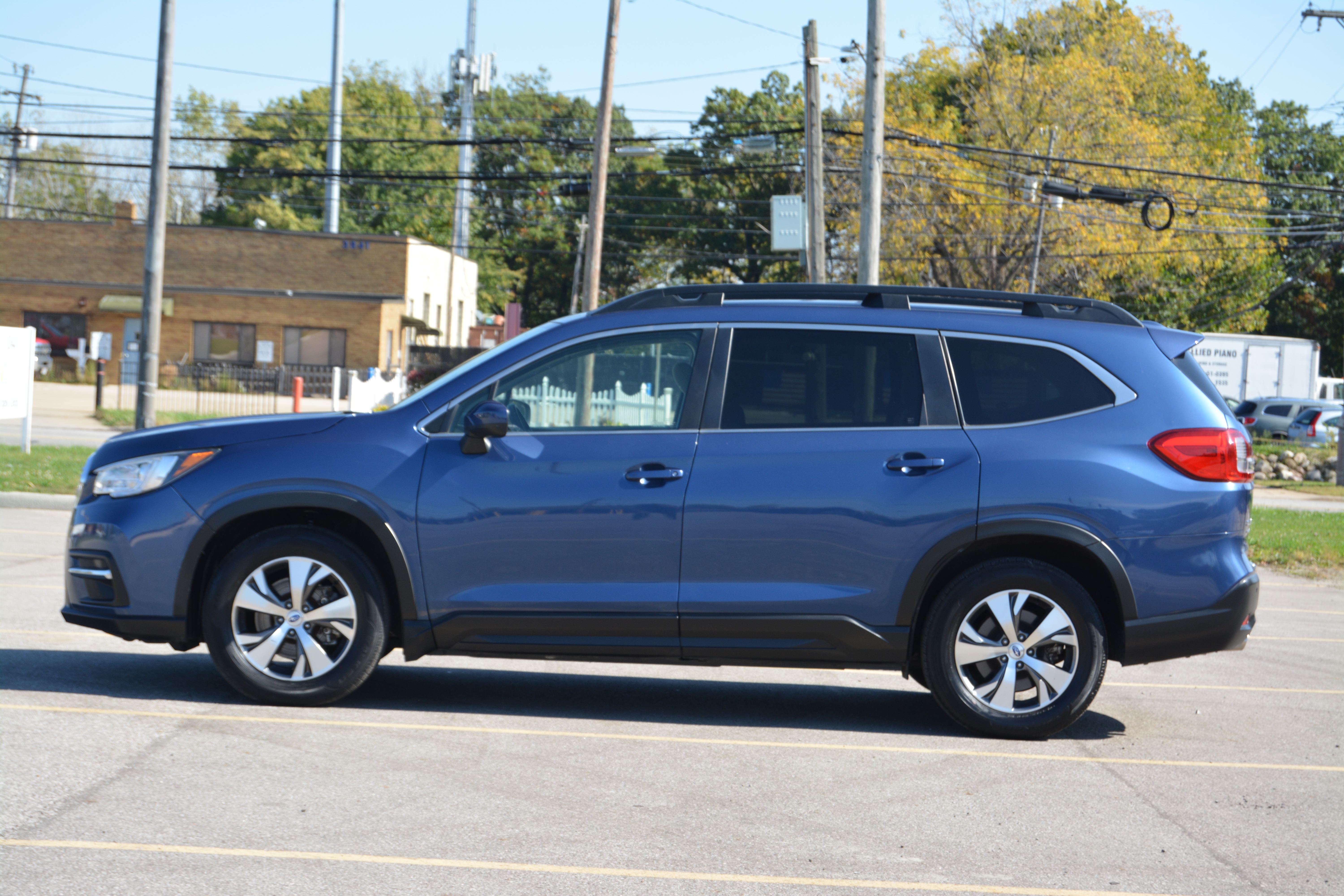 Used 2021 Subaru Ascent Premium 7-Passenger AWD/4WD image 4