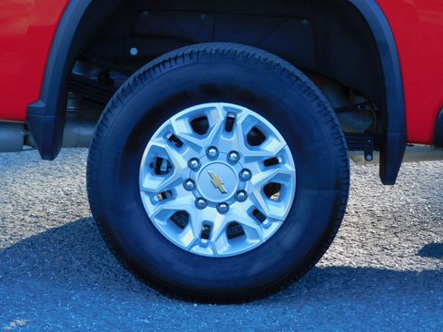 Used 2024 Chevrolet Silverado 3500 LTZ image 12