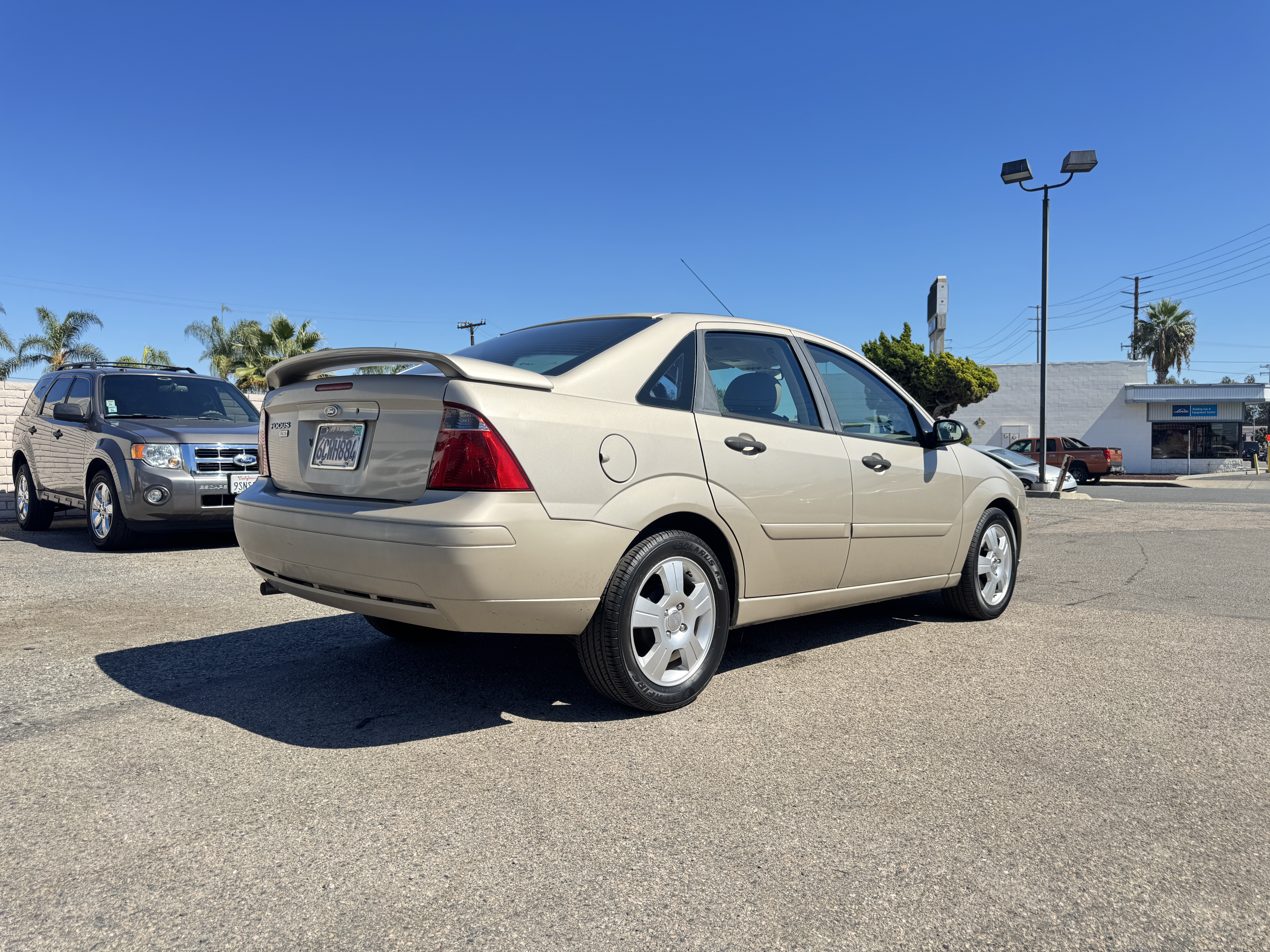 Used 2007 Ford Focus ZX4 Sedan FWD image 9