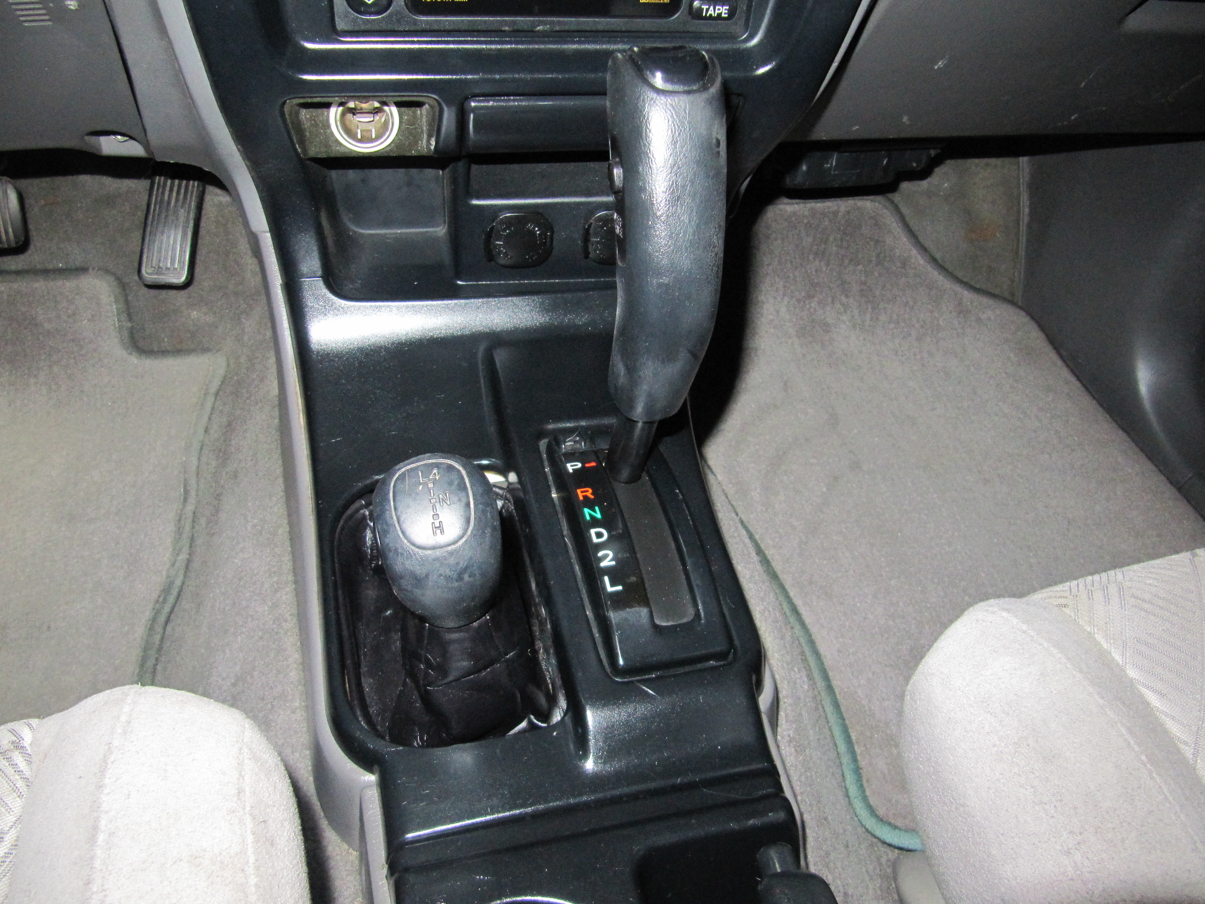 Used 2002 Toyota 4Runner 4WD SR5 image 14
