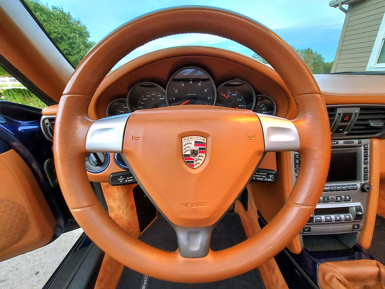 Used 2006 Porsche 911 Cabriolet RWD image 75