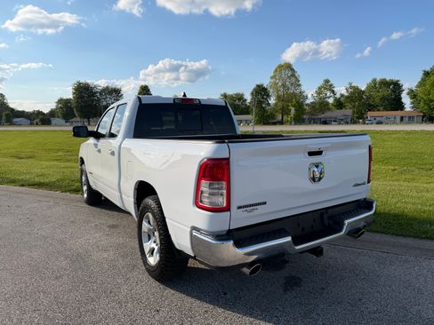Used 2022 RAM 1500 4x4 Quad Cab image 3