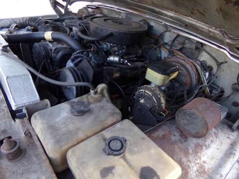 Used 1988 Jeep Grand Wagoneer image 25