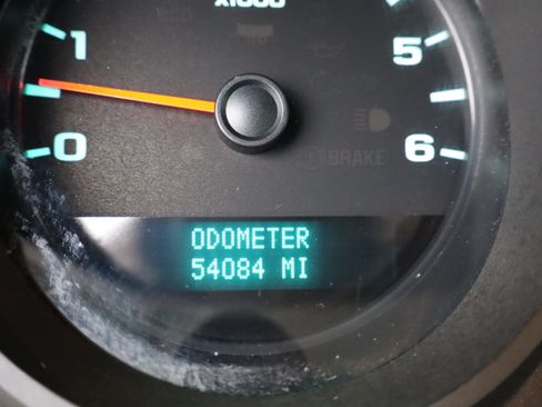 Used 2011 Chevrolet Silverado 1500 Classic W/T image 24