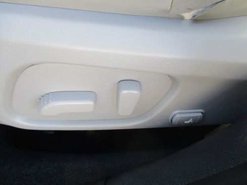 Used 2015 Subaru Forester 2.5i Limited image 17