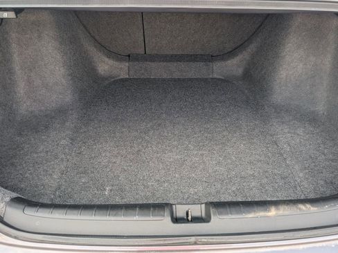 Used 2018 Honda Accord Sport image 17