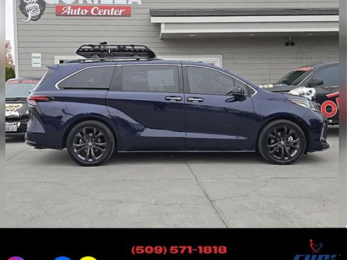 Used 2022 Toyota Sienna XSE image 8