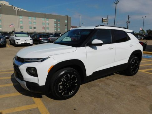 Used 2023 Chevrolet TrailBlazer LT image 4