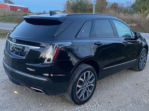 Used 2023 Cadillac XT5 AWD image 6
