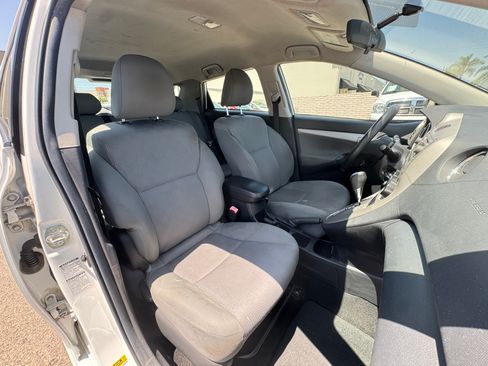 Used 2010 Toyota Matrix S AWD image 17