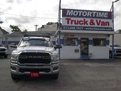 Used 2022 RAM 2500 Tradesman RWD image 2