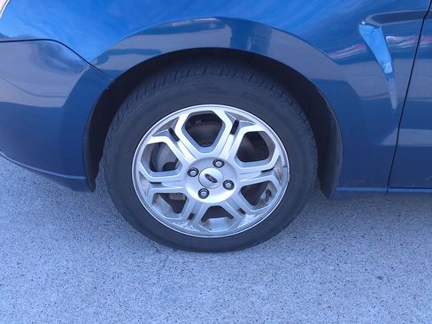 Used 2009 Ford Focus SES image 32