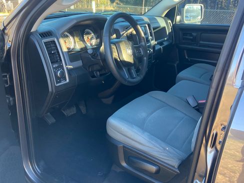 Used 2014 RAM 1500 Classic Tradesman image 3