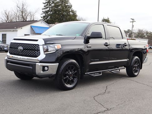 Used 2020 Toyota Tundra SR5 image 4