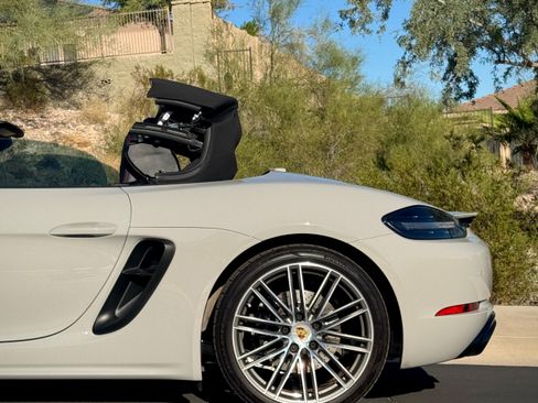 Used 2023 Porsche 718 Boxster GTS image 39