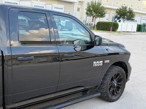 Used 2014 RAM 1500 ST RWD image 58