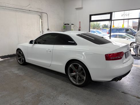 Used 2011 Audi A5 2.0T Premium Plus quattro Cpe AWD/4WD image 4