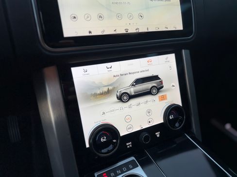 Used 2019 Land Rover Range Rover Supercharged AWD/4WD image 17