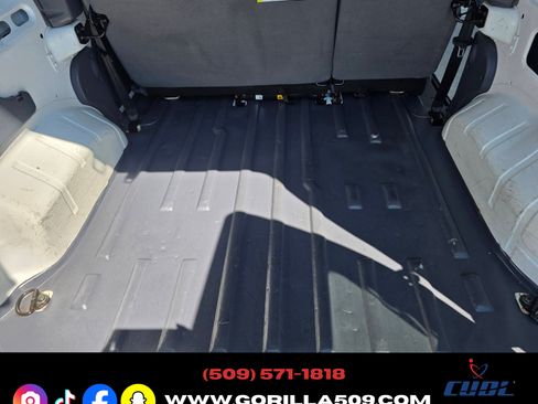 Used 2010 Ford Transit Connect XLT Wagon FWD image 15