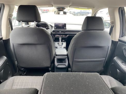 Used 2023 Honda HR-V LX image 12