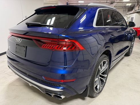 Used 2023 Audi SQ8 Prestige AWD/4WD image 5