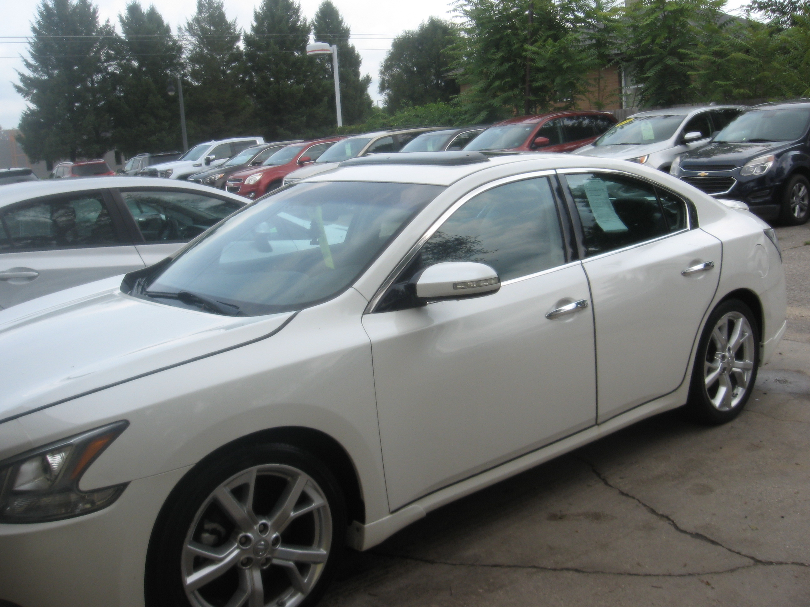 Used 2012 Nissan Maxima SV FWD image 1