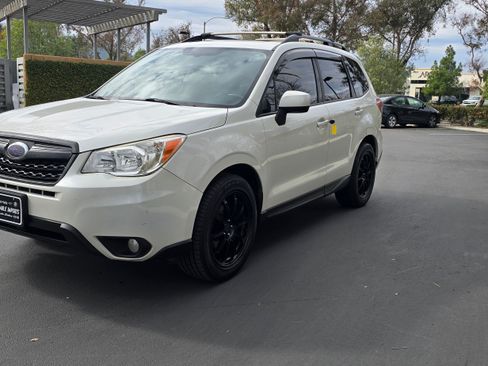 Used 2016 Subaru Forester 2.5i Premium image 14
