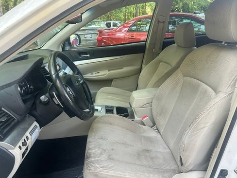 Used 2012 Subaru Outback 2.5i Premium AWD/4WD image 18