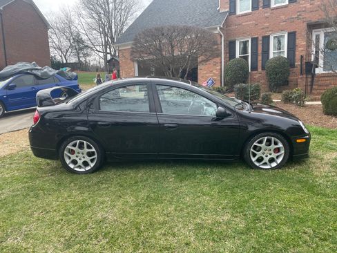 Used 2004 Dodge SRT-4 UNAVAIL FWD image 2