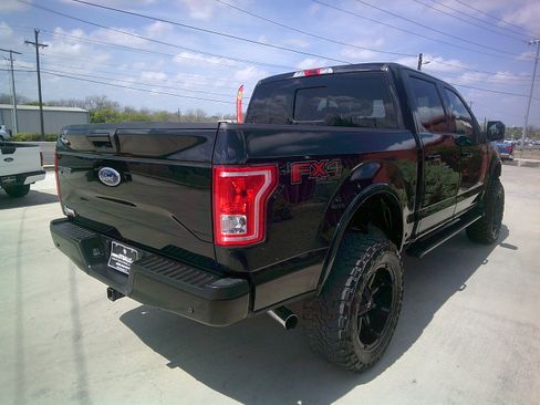 Used 2016 Ford F150 XLT image 4