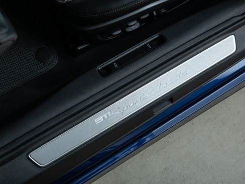 Used 2023 Porsche 911 Sport Classic image 70