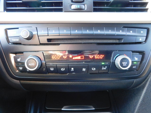 Used 2014 BMW 320i Sedan RWD image 16