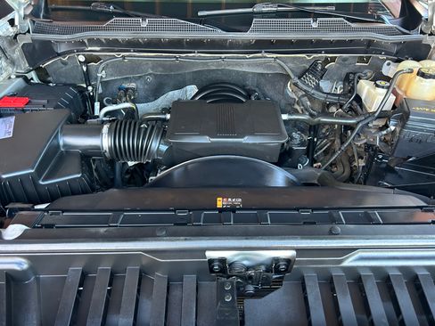 Used 2020 Chevrolet Silverado 3500 LTZ image 23