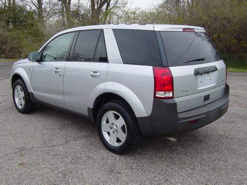 Used 2005 Saturn Vue image 3
