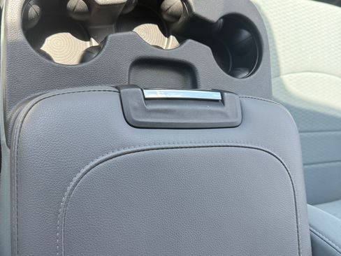 Used 2019 RAM 1500 2WD Crew Cab Classic Tradesman image 13