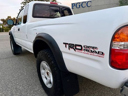 Used 2004 Toyota Tacoma 2WD Xtracab PreRunner V6 image 15