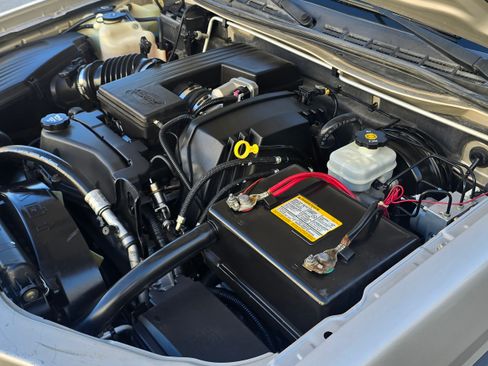 Used 2004 Chevrolet Colorado Z71 image 40