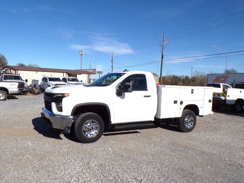 Used 2023 Chevrolet Silverado 2500 LT image 1