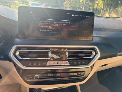 Used 2022 BMW X5 M image 7