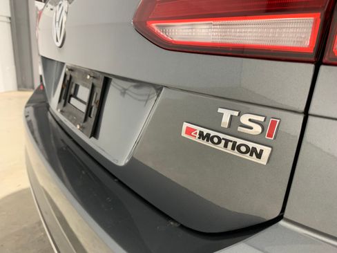 Used 2018 Volkswagen Golf Alltrack S image 8